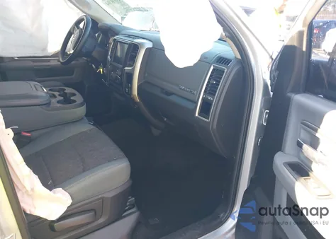 2016 Ram 1500 Big Horn из США, поврежденный, VIN 1C6RR7LG2GS364246